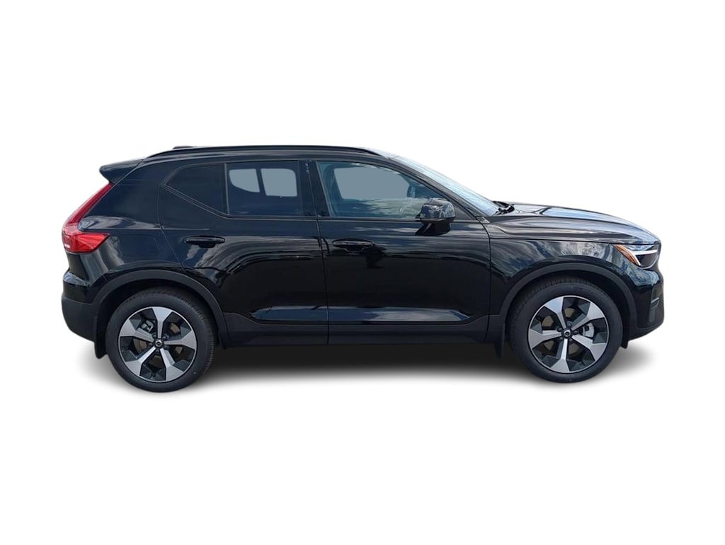 Thumbnail: 2026 Volvo XC40 - 19
