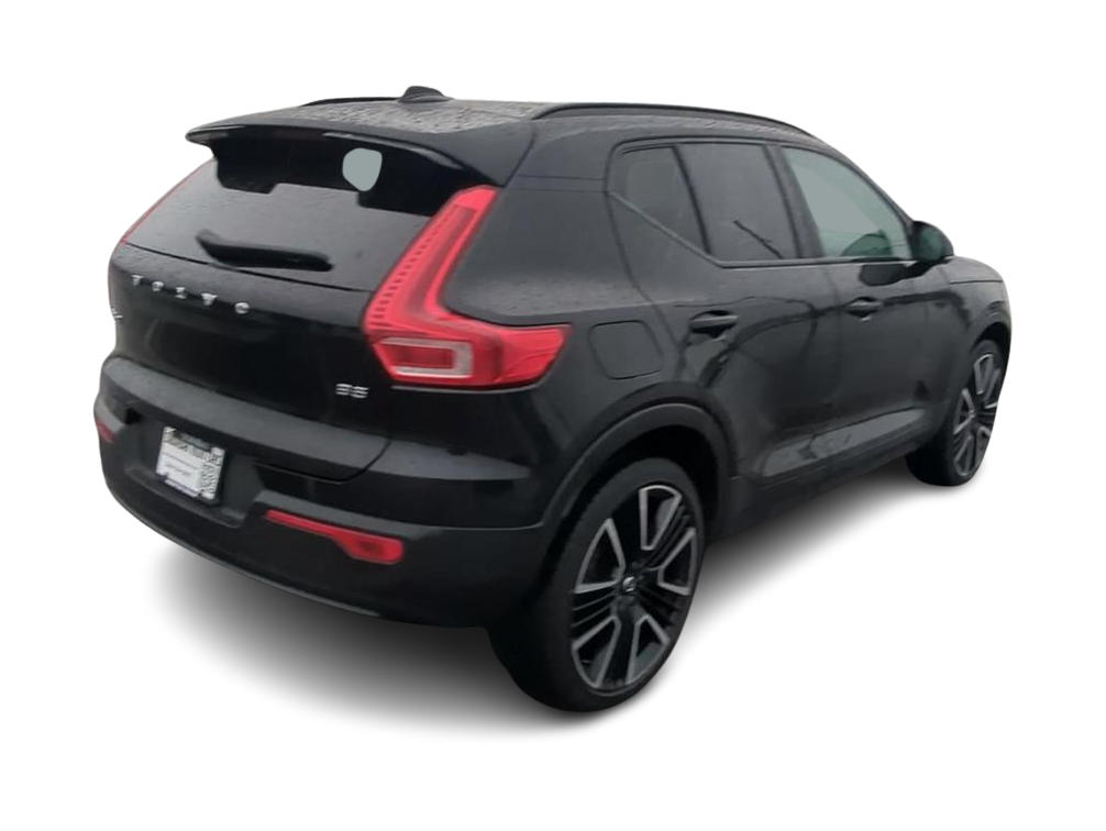 Thumbnail: 2024 Volvo XC40 - 19