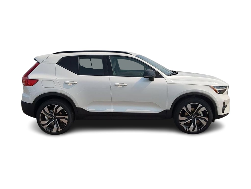 Thumbnail: 2026 Volvo XC40 - 18