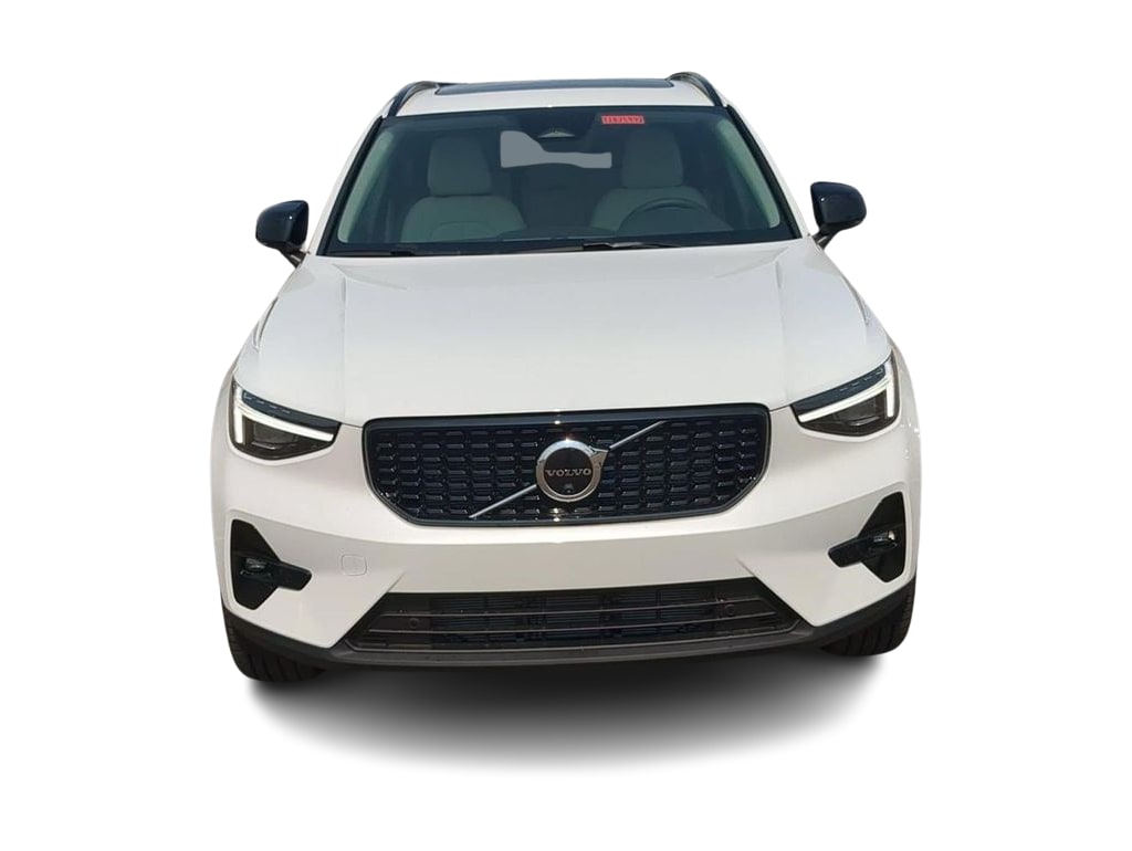 Thumbnail: 2026 Volvo XC40 - 6