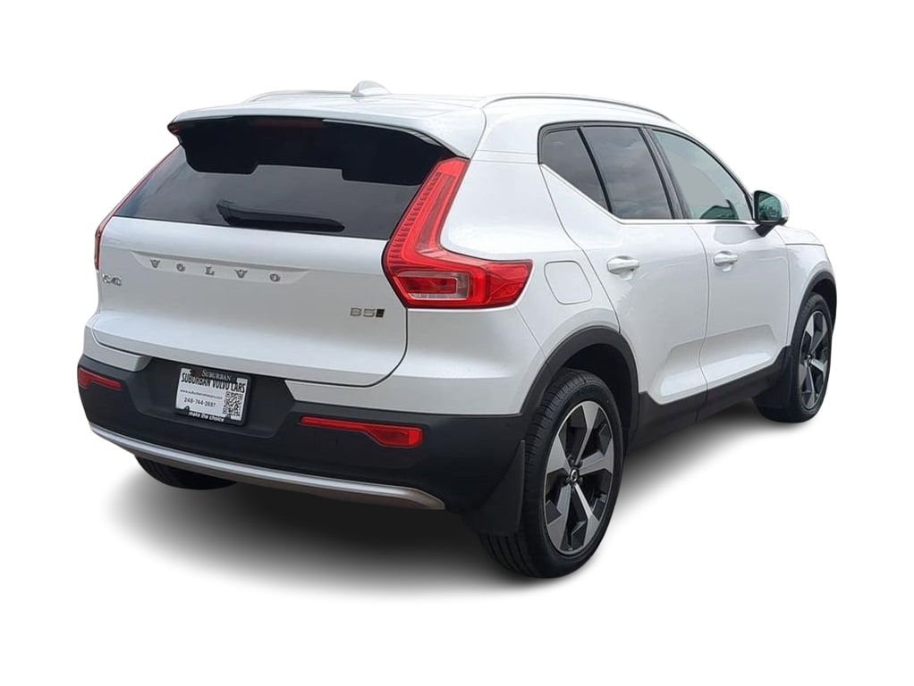 Thumbnail: 2023 Volvo XC40 - 19
