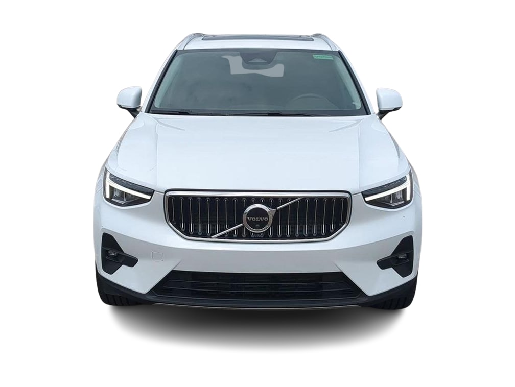 Thumbnail: 2023 Volvo XC40 - 6