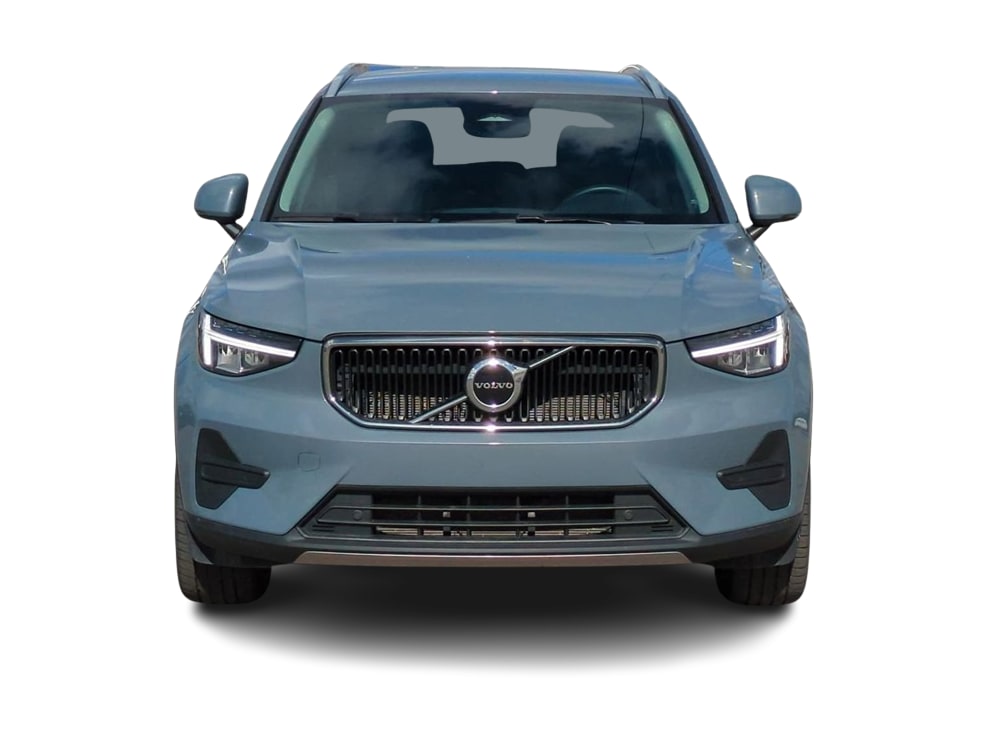 Thumbnail: 2023 Volvo XC40 - 4