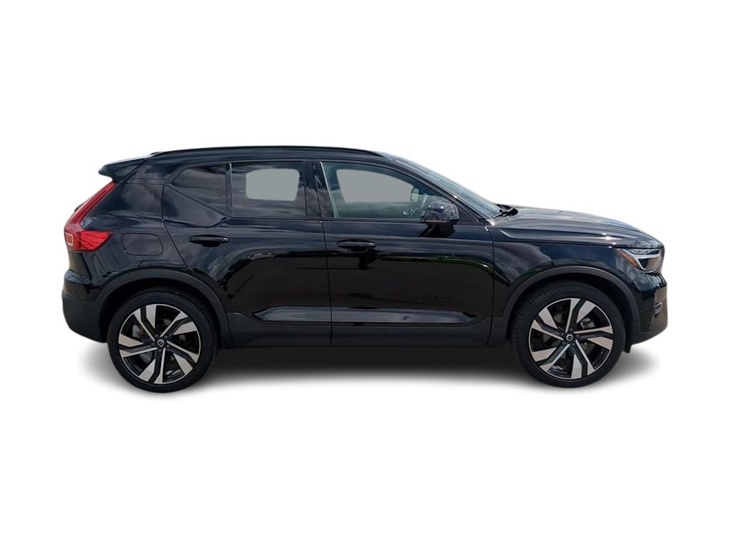 Thumbnail: 2023 Volvo XC40 - 19
