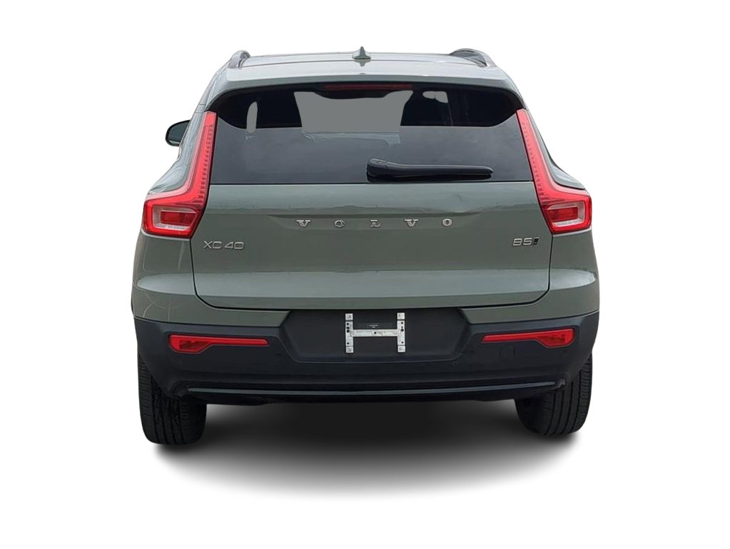 Thumbnail: 2023 Volvo XC40 - 5