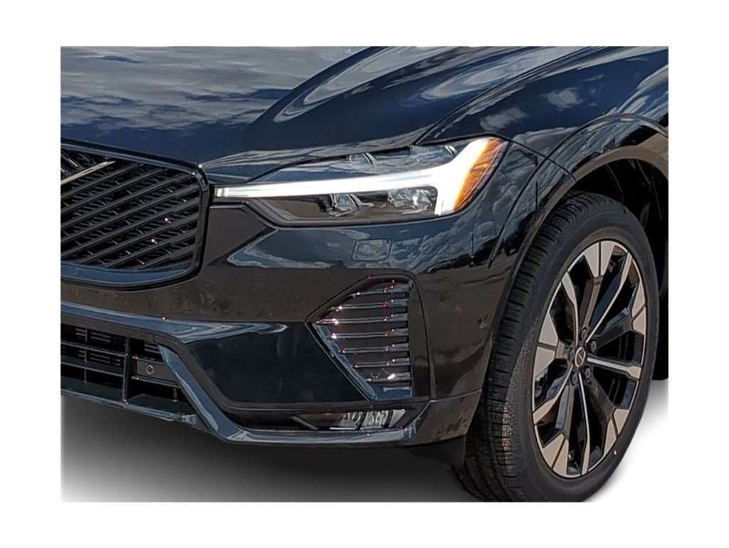 Thumbnail: 2026 Volvo XC60 - 21