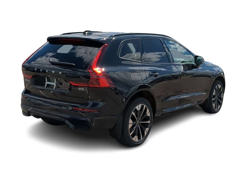 Thumbnail: 2026 Volvo XC60 - 18