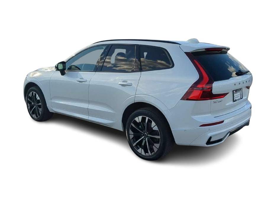 Thumbnail: 2026 Volvo XC60 - 4