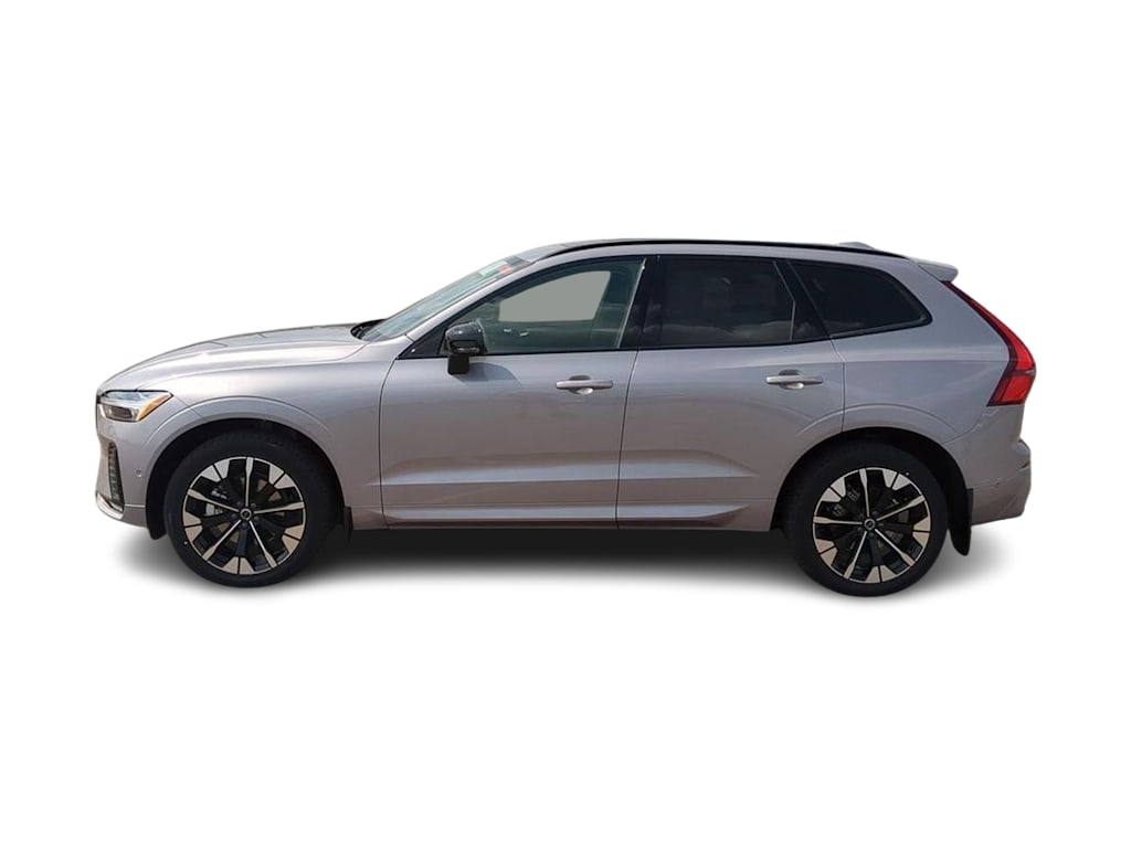 Thumbnail: 2026 Volvo XC60 - 3