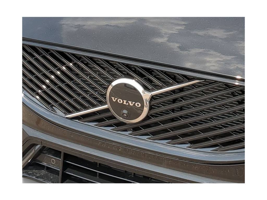 Thumbnail: 2026 Volvo XC60 - 22