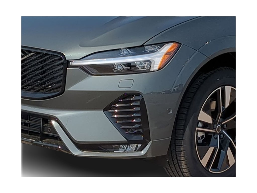 Thumbnail: 2026 Volvo XC60 - 21