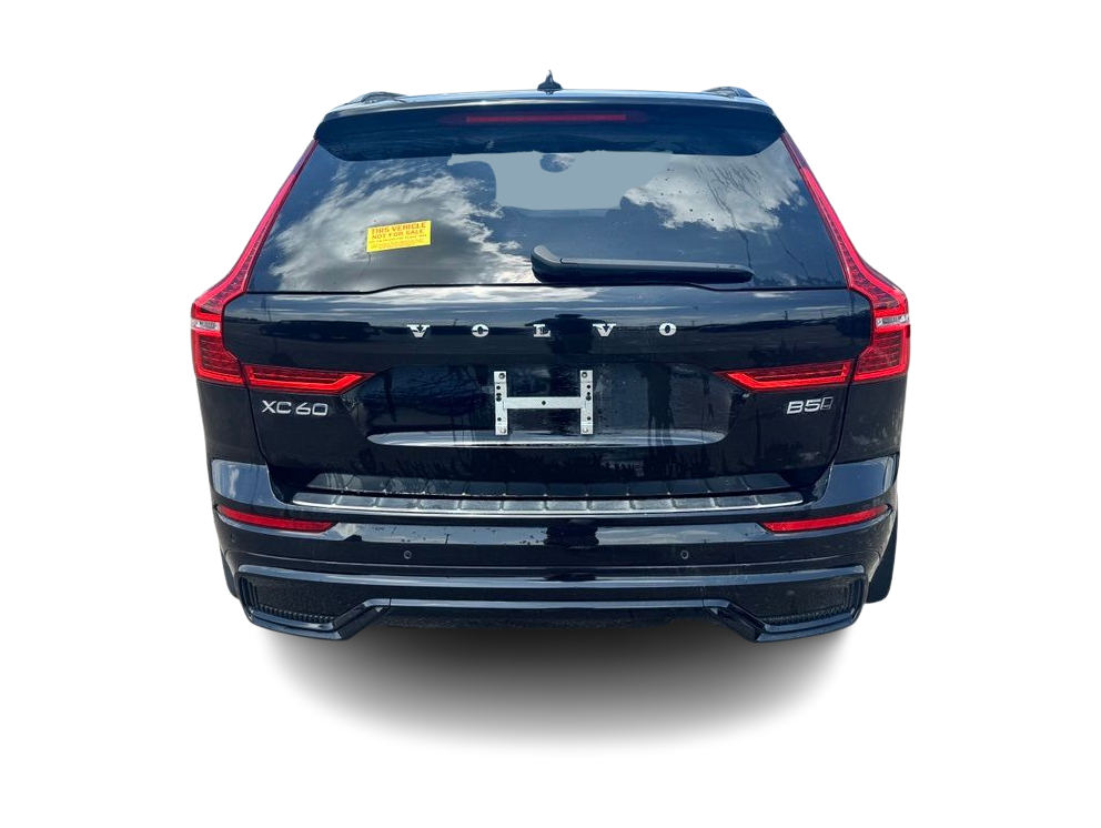 Thumbnail: 2025 Volvo XC60 - 5