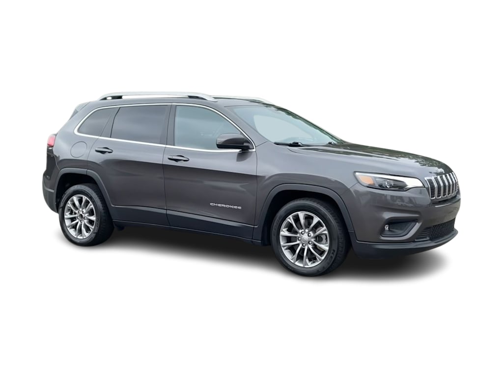 Thumbnail: 2019 Jeep Cherokee - 17
