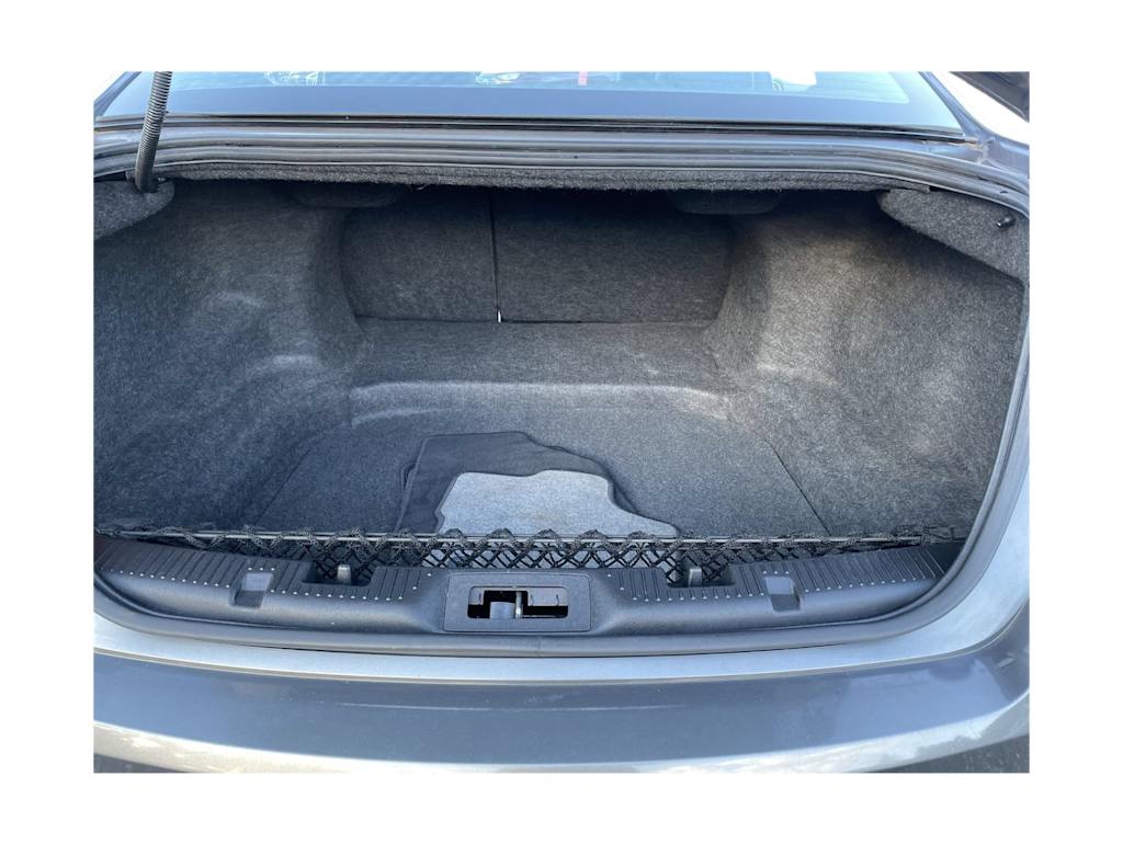 Thumbnail: 2013 Ford Taurus - 16