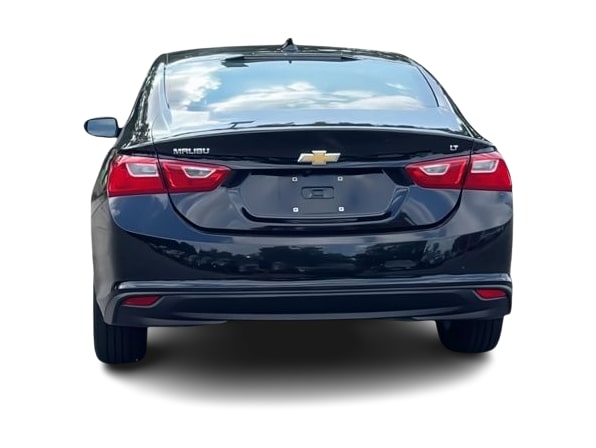 Thumbnail: 2018 Chevrolet Malibu - 21