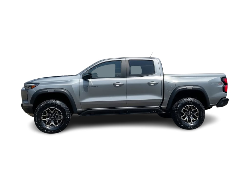 Thumbnail: 2024 Chevrolet Colorado - 3