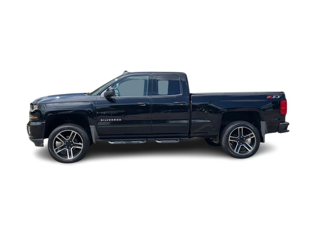 Thumbnail: 2018 Chevrolet Silverado 1500 - 19