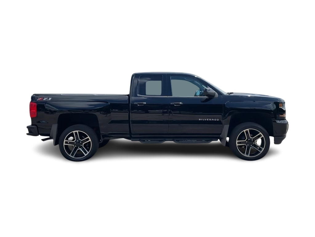 Thumbnail: 2018 Chevrolet Silverado 1500 - 22
