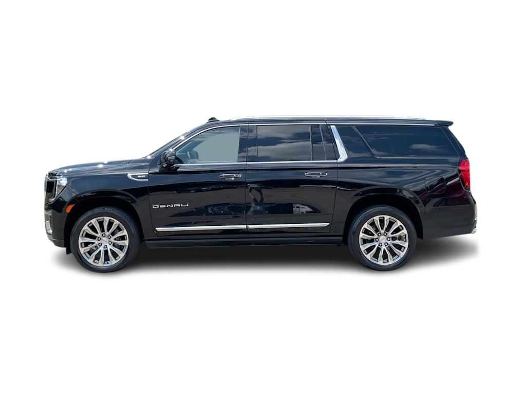 Thumbnail: 2021 GMC Yukon XL - 21