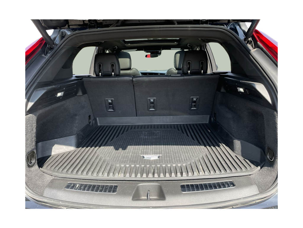 Thumbnail: 2021 Cadillac XT4 - 16