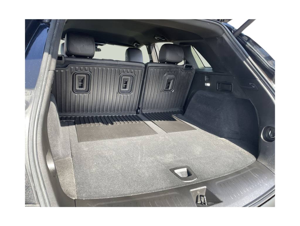 Thumbnail: 2024 Cadillac XT5 - 15