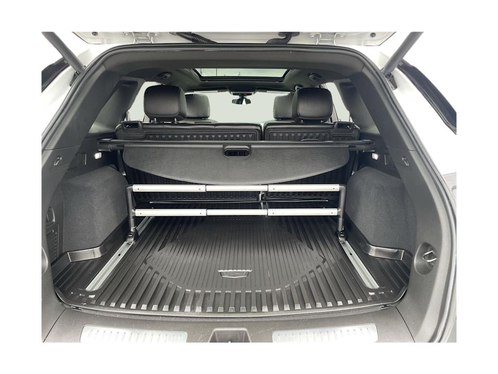 Thumbnail: 2021 Cadillac XT5 - 16