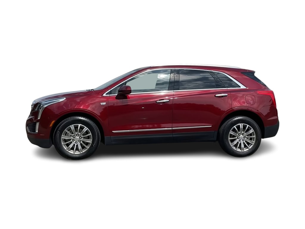 Thumbnail: 2017 Cadillac XT5 - 3