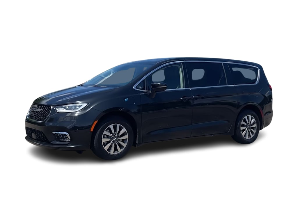 Thumbnail: 2024 Chrysler Pacifica - 3