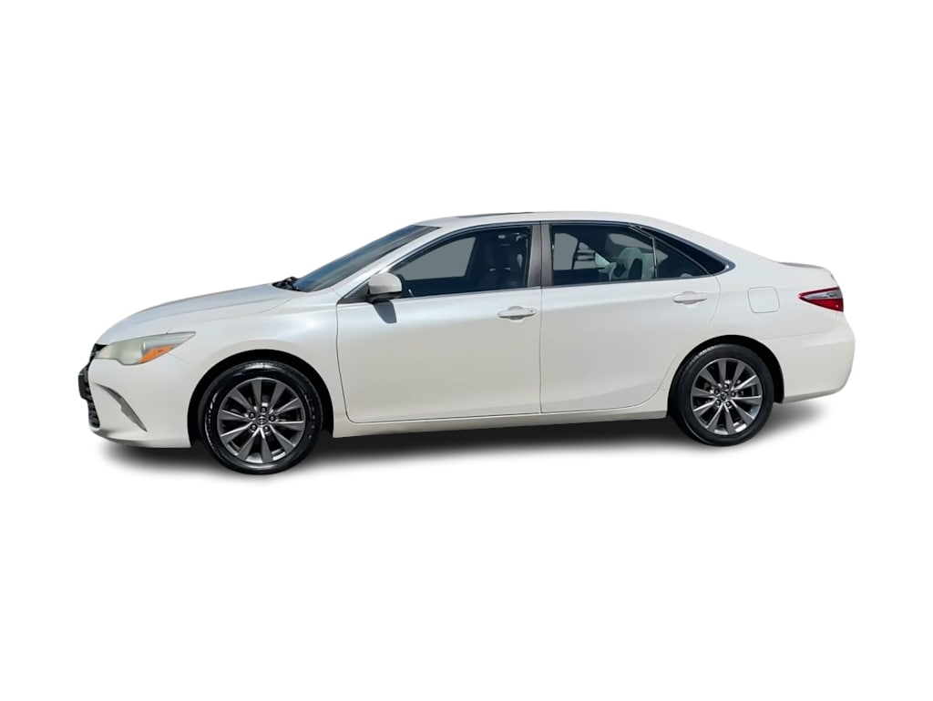 Thumbnail: 2015 Toyota Camry - 3