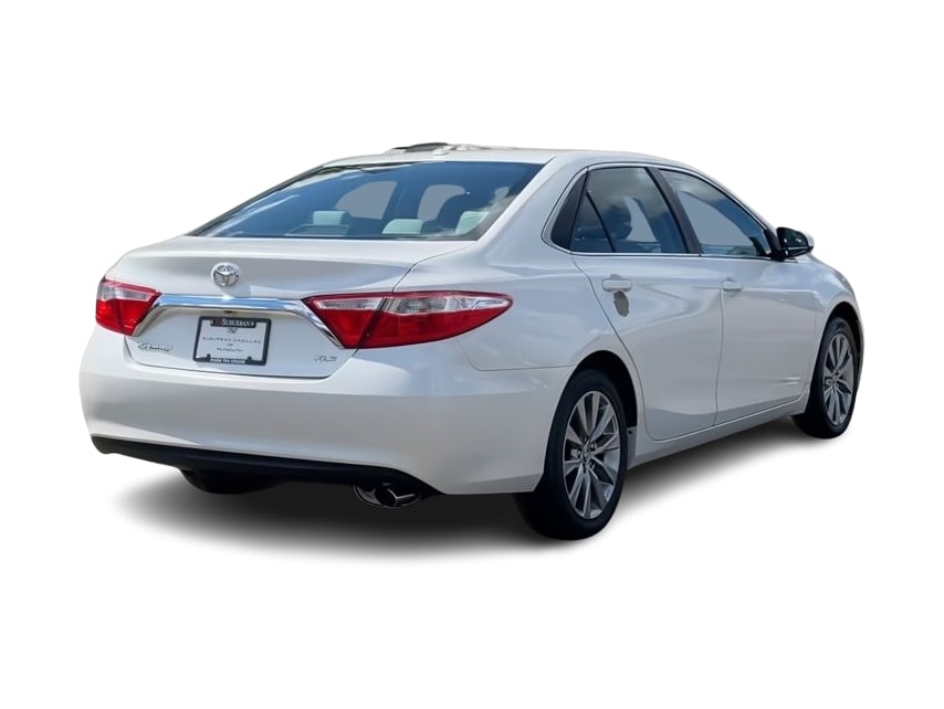 Thumbnail: 2015 Toyota Camry - 21