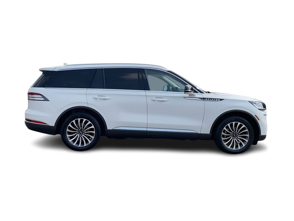Thumbnail: 2022 Lincoln Aviator - 23