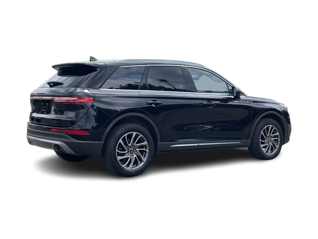 Thumbnail: 2020 Lincoln Corsair - 24