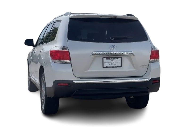 Thumbnail: 2013 Toyota Highlander - 21