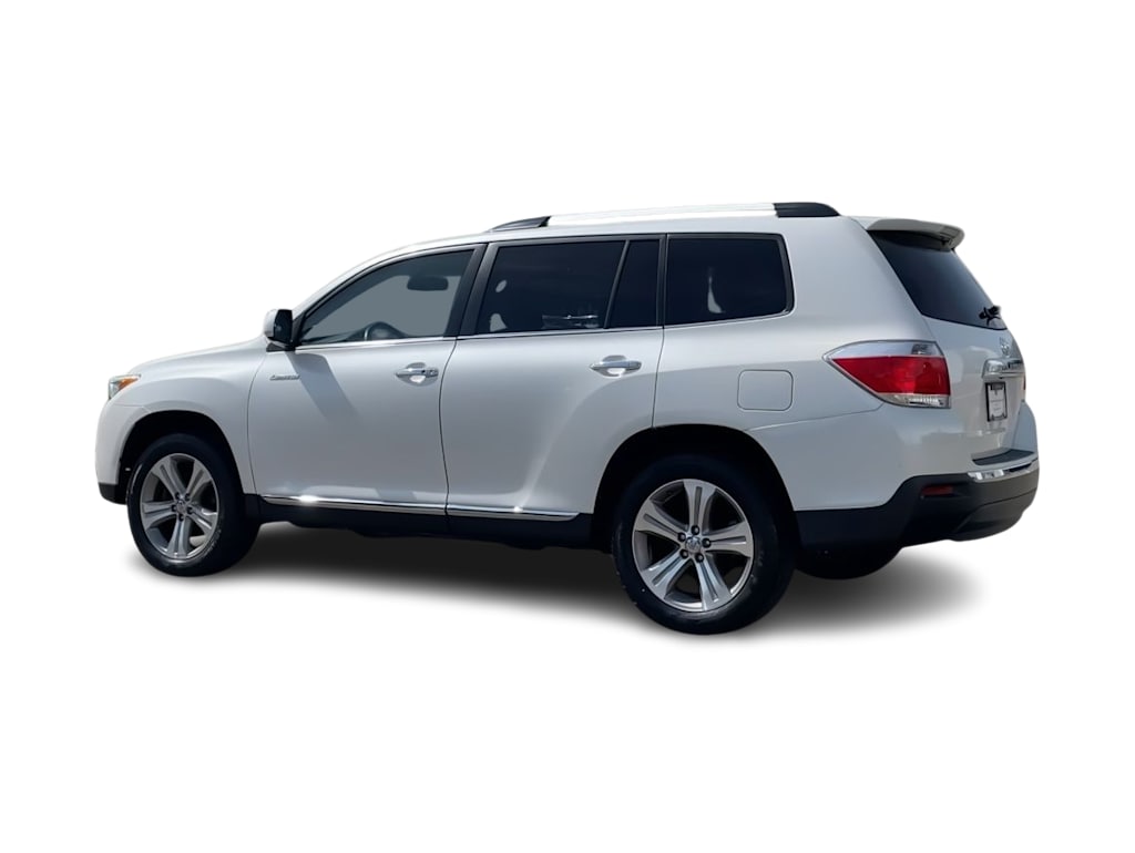 Thumbnail: 2013 Toyota Highlander - 20