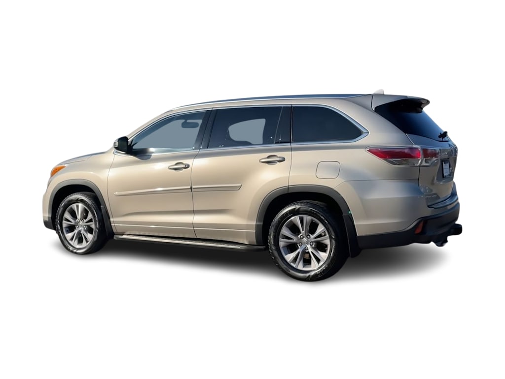 Thumbnail: 2015 Toyota Highlander - 19