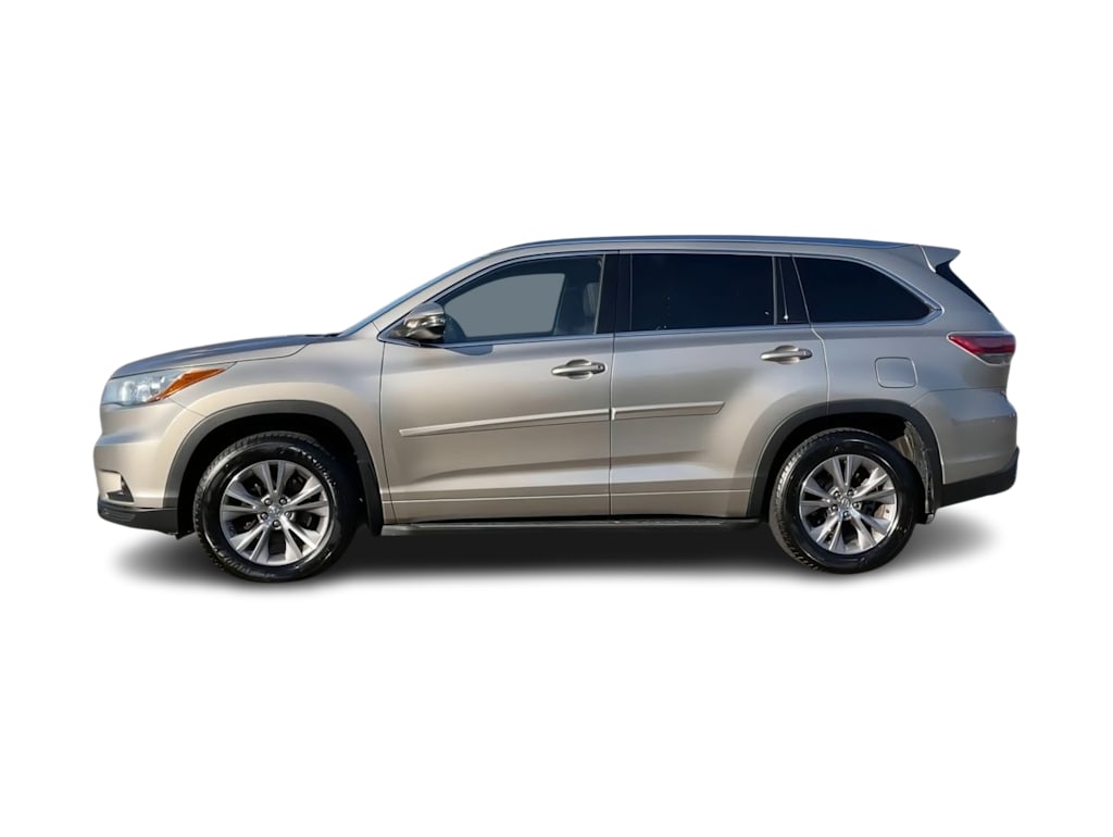 Thumbnail: 2015 Toyota Highlander - 3
