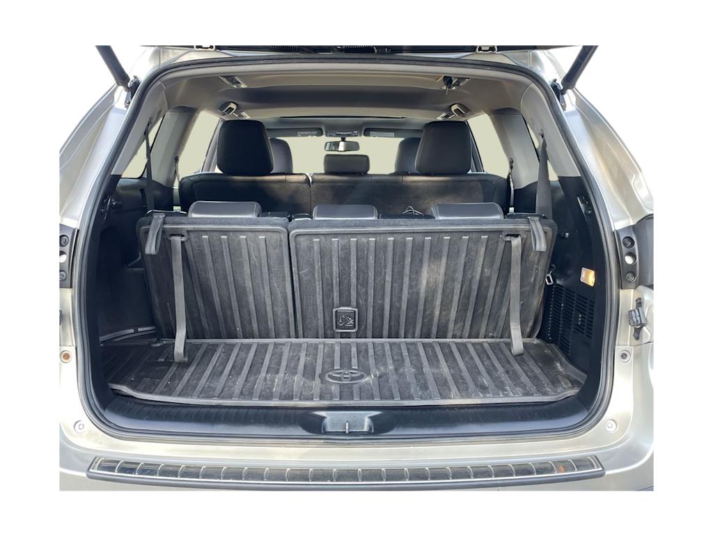 Thumbnail: 2015 Toyota Highlander - 14