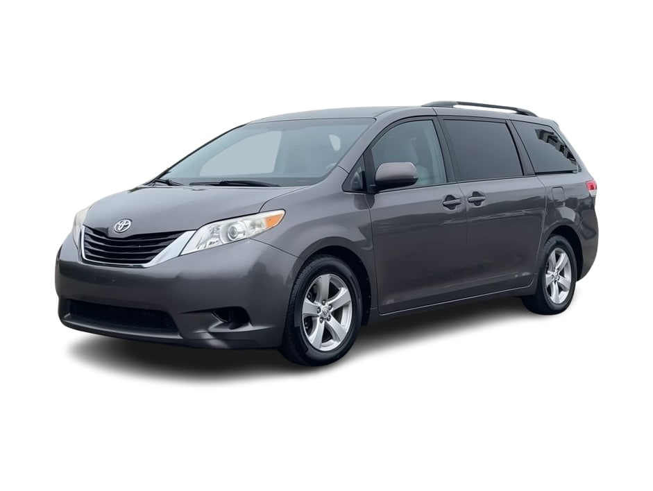 Thumbnail: 2013 Toyota Sienna - 17