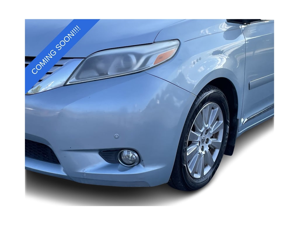 Thumbnail: 2015 Toyota Sienna - 39