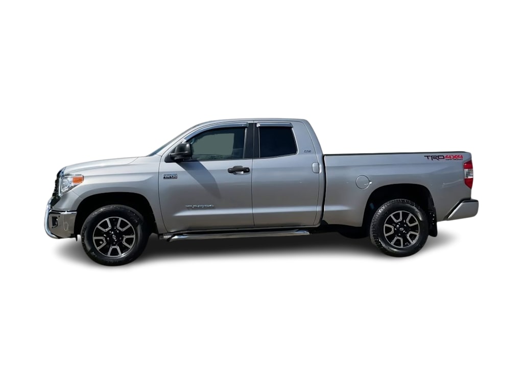 Thumbnail: 2016 Toyota Tundra - 3