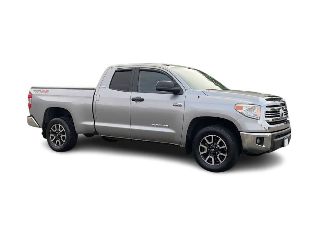 Thumbnail: 2017 Toyota Tundra - 3