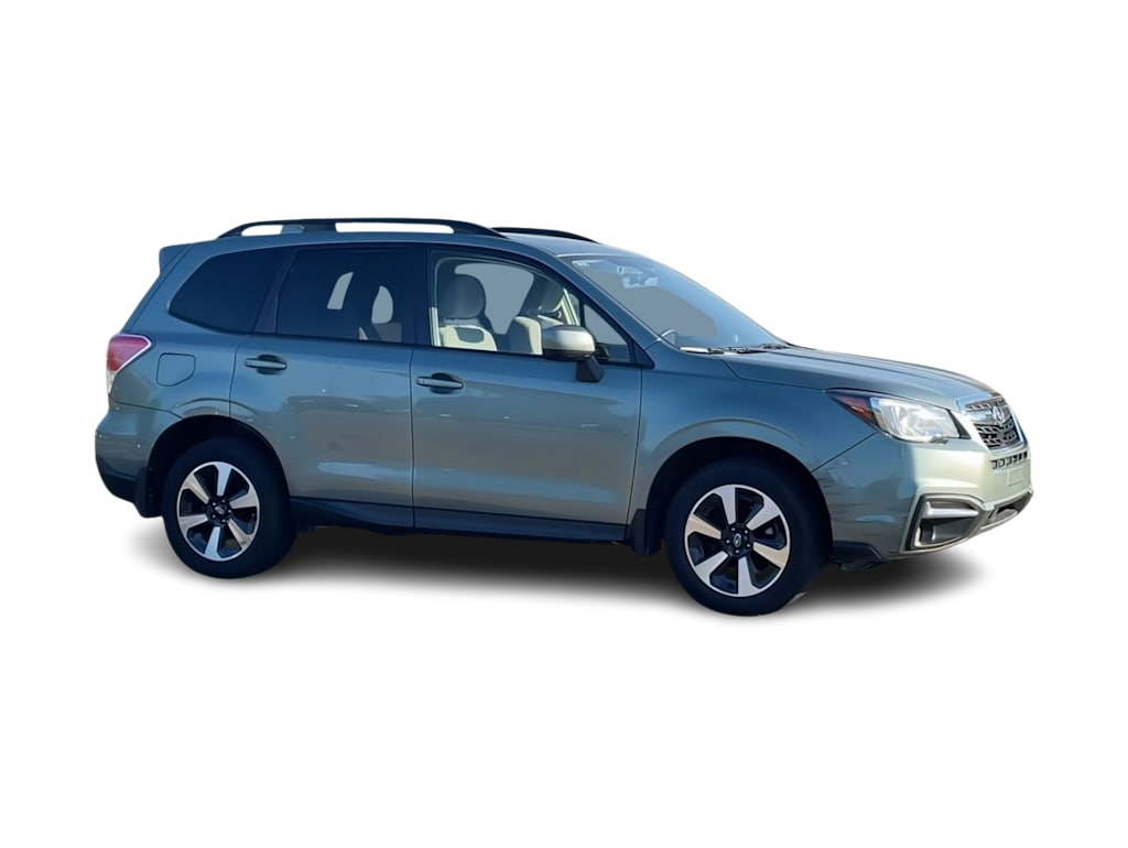 Thumbnail: 2017 Subaru Forester - 18