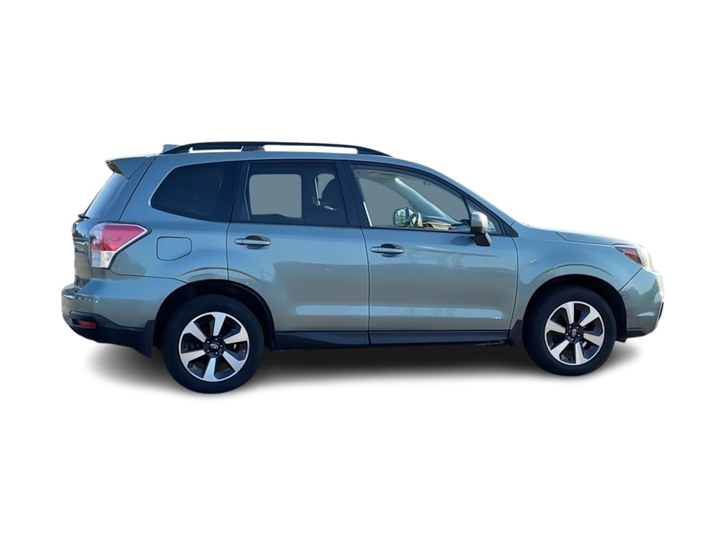 Thumbnail: 2017 Subaru Forester - 22