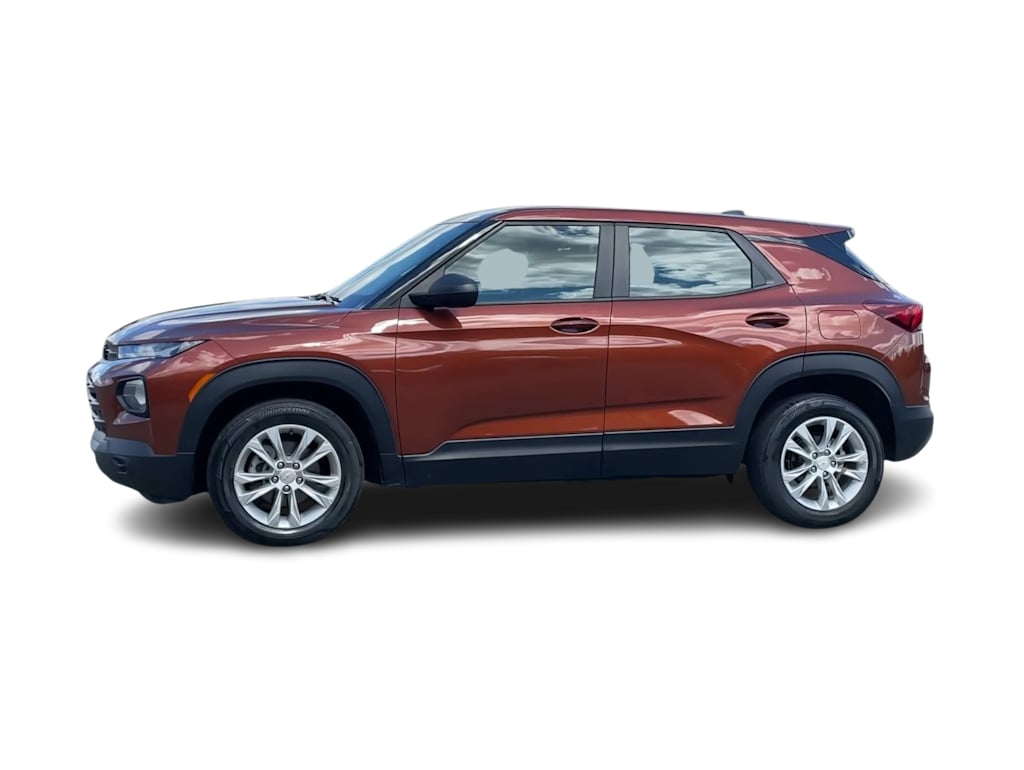 Thumbnail: 2021 Chevrolet TrailBlazer - 3