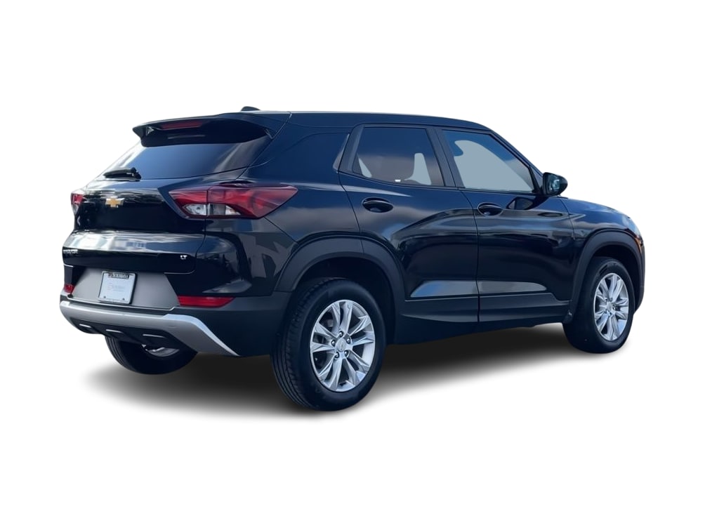 Thumbnail: 2023 Chevrolet TrailBlazer - 22