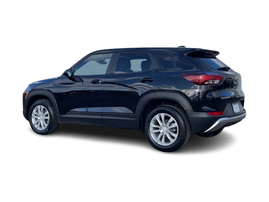 Thumbnail: 2023 Chevrolet TrailBlazer - 20