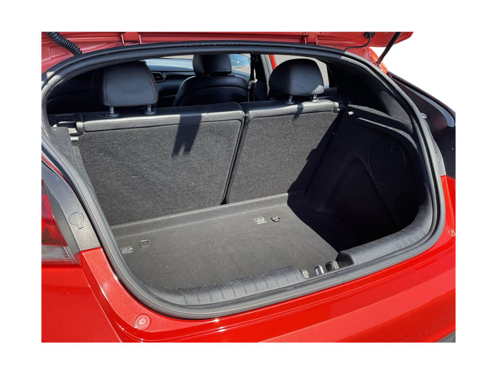 Thumbnail: 2019 Hyundai Veloster - 17