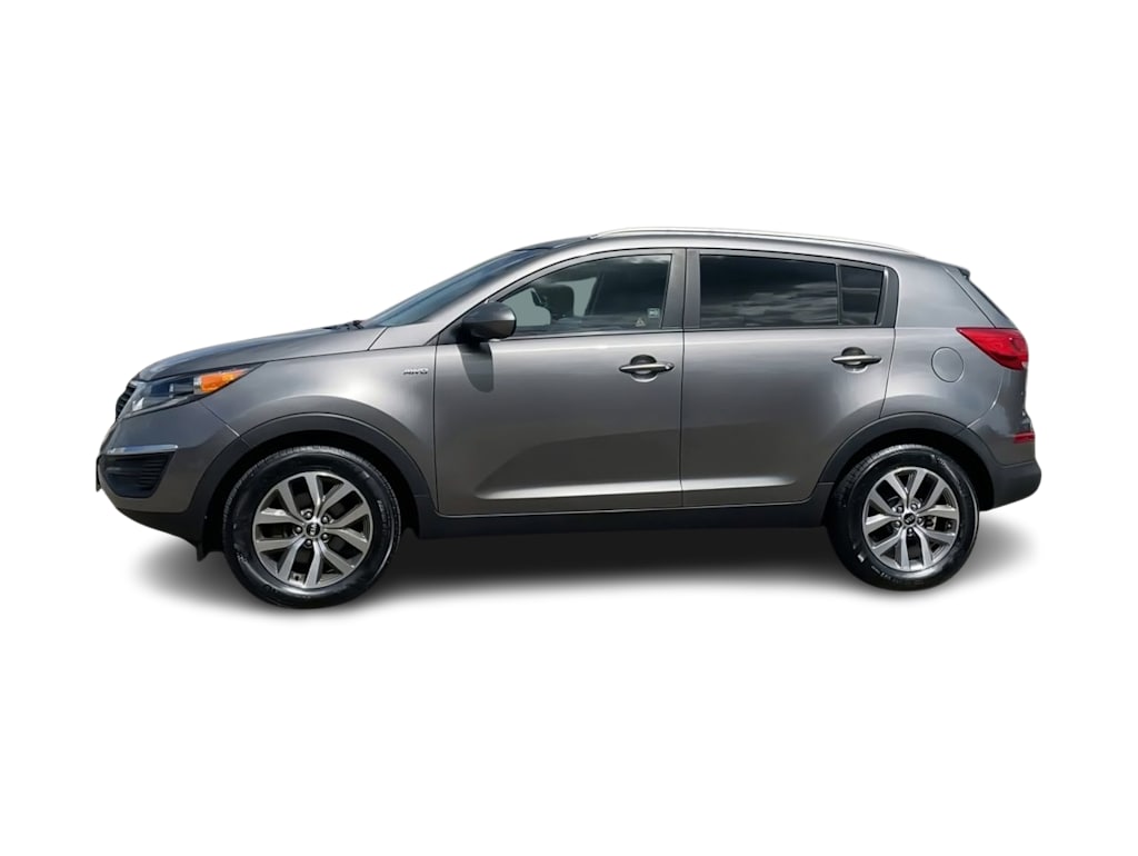 Thumbnail: 2016 Kia Sportage - 3