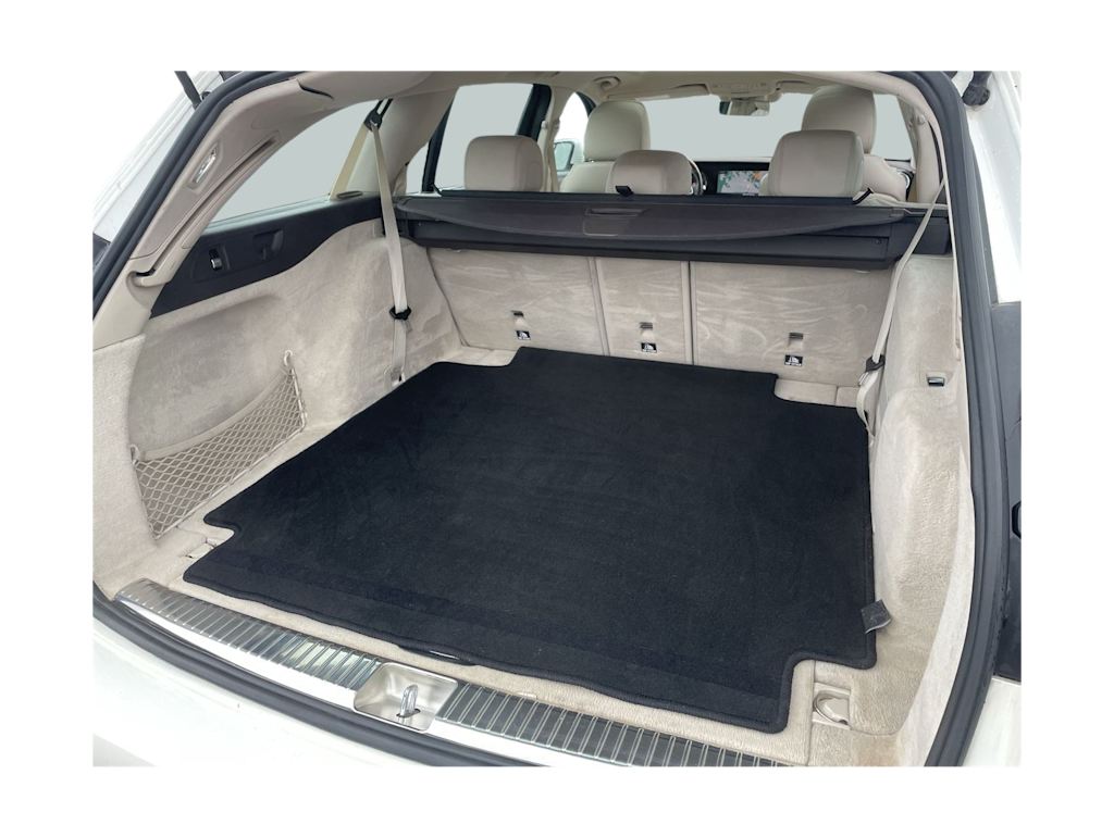 Thumbnail: 2017 Mercedes-Benz E-Class - 15