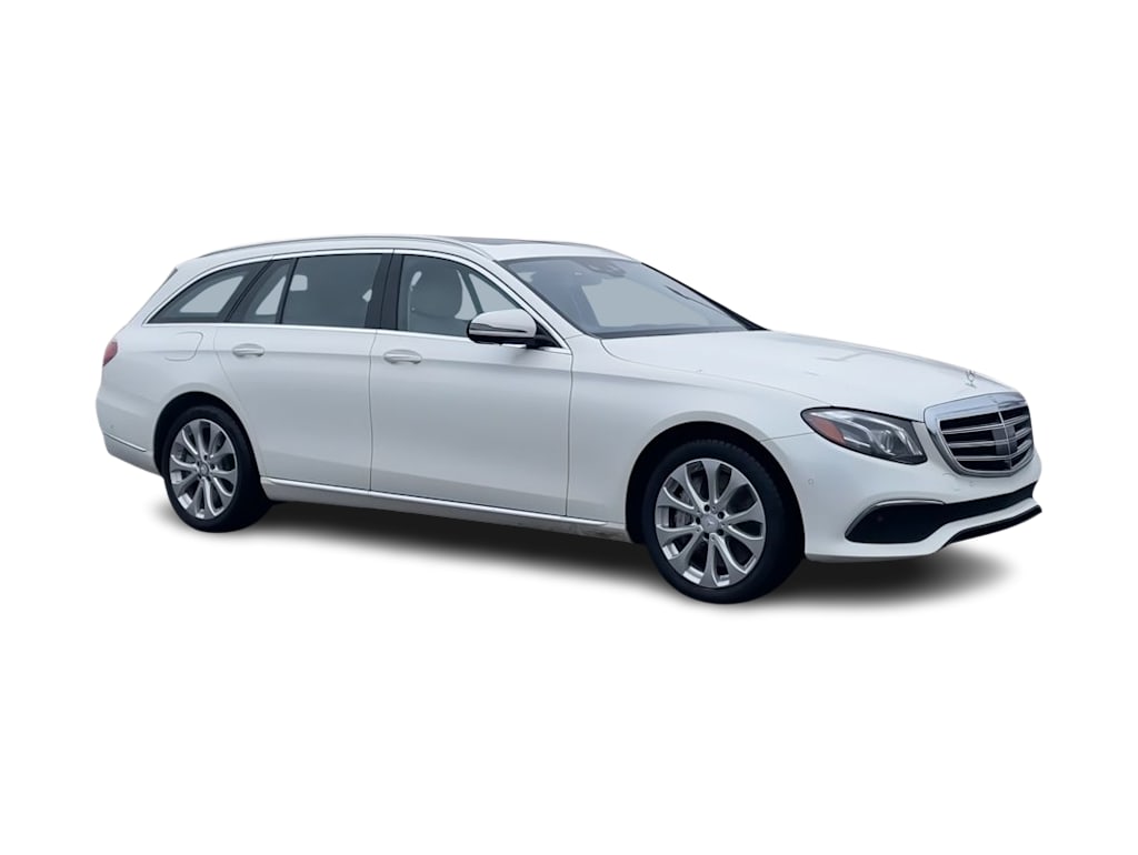 Thumbnail: 2017 Mercedes-Benz E-Class - 18